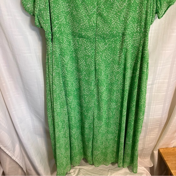 DKNY Plus Size Green Dress - Picture 2 of 8